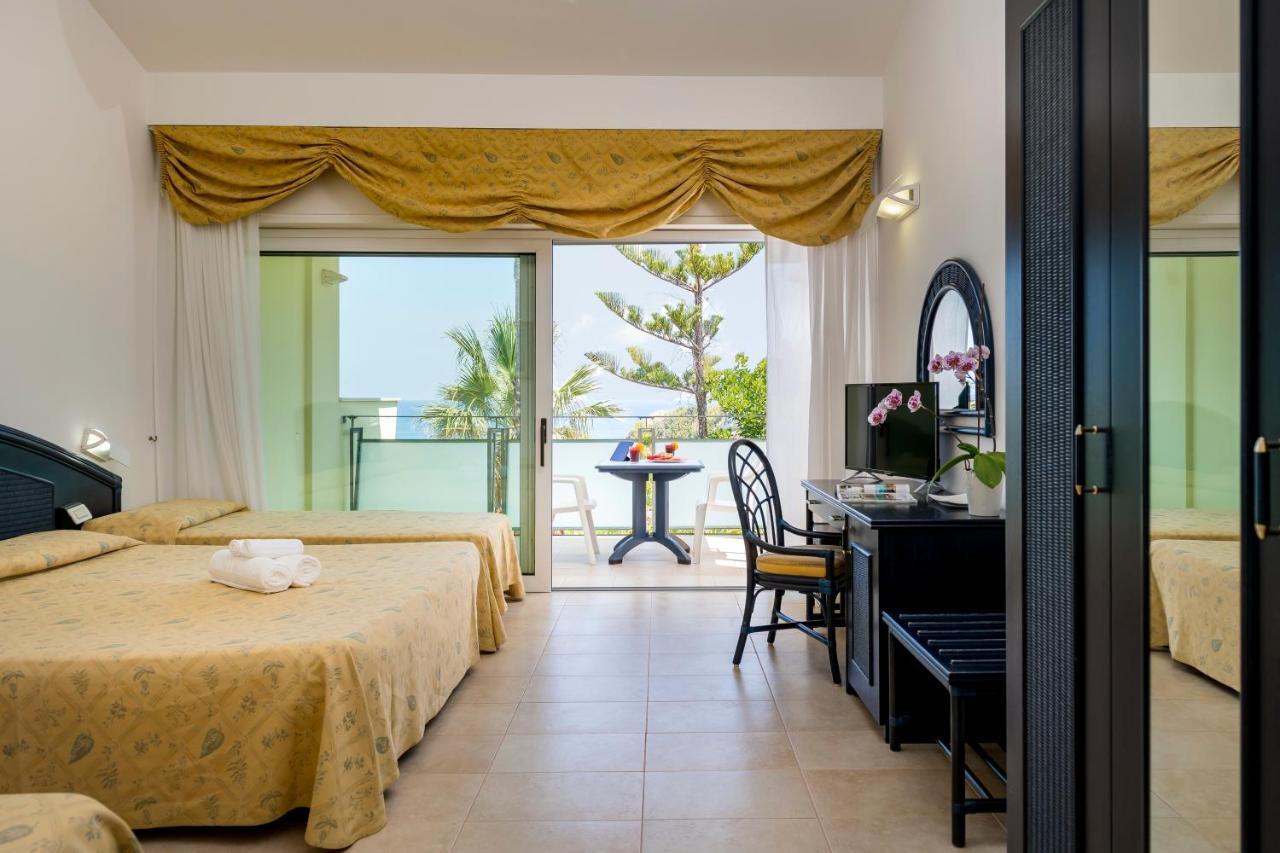 Hotel Villaggio Stromboli Santa Domenica  Eksteriør bilde